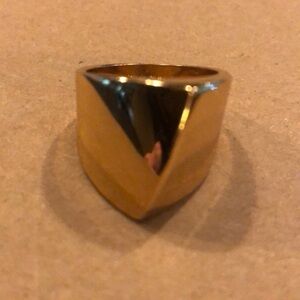 Gold Tone Cocktail Statement Ring 7.5